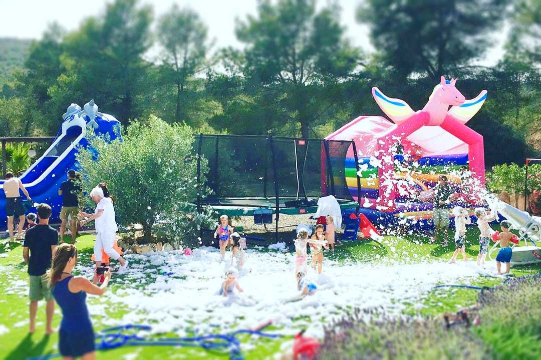 Unicorn bouncy castle & foam party